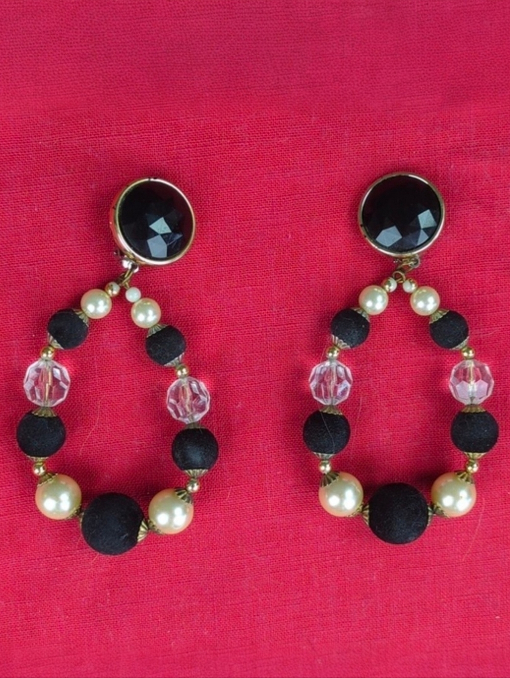 Gorgeous Vintage Glamour Clip On Earrings! Retro Velvet Beads!